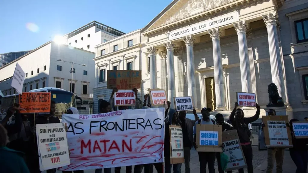 Descubre los cambios en el procedimiento de solicitud de asilo en España con la nueva instrucción del Ministerio del Interior. Conoce los plazos, requisitos y derechos de los solicitantes de protección internacional.